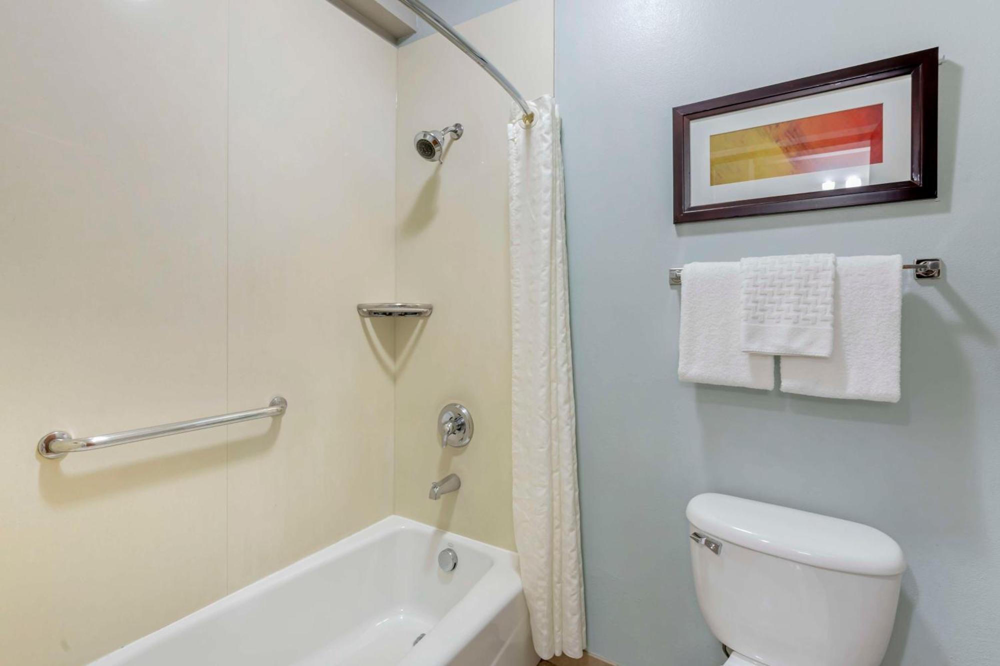 Best Western Plus Peppertree Inn At Omak Ngoại thất bức ảnh