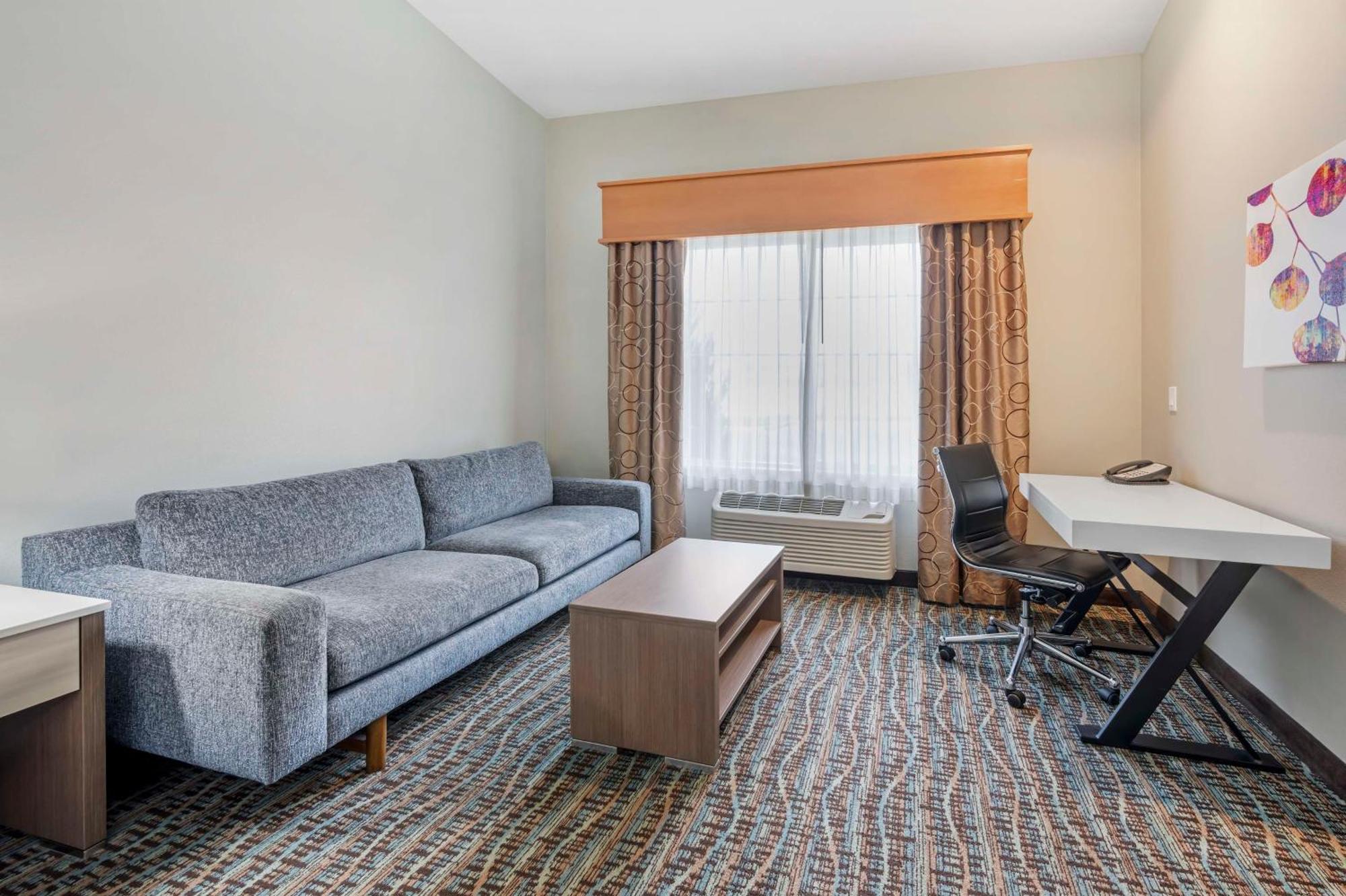 Best Western Plus Peppertree Inn At Omak Ngoại thất bức ảnh