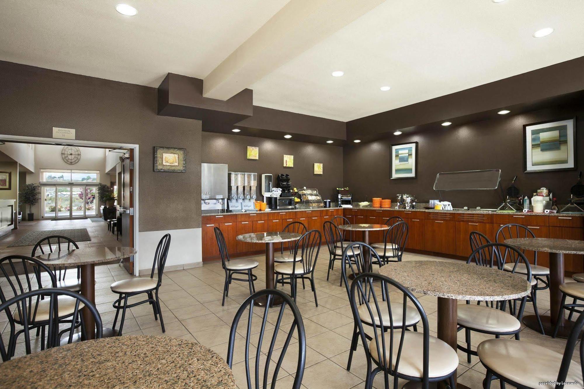 Best Western Plus Peppertree Inn At Omak Ngoại thất bức ảnh